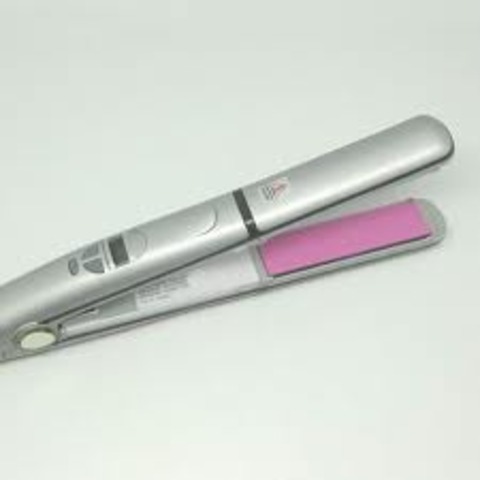 Straightners can curl hair...