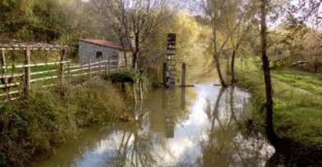 Conquista de Arzila. Esta praça marroquina é conquistada por D. Afonso V e Tânger é abandonada pelos muçulmanos e ocupada pelas tropas portuguesas.