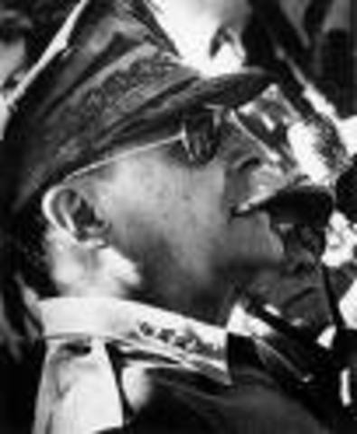 MacArthur liberates Manila