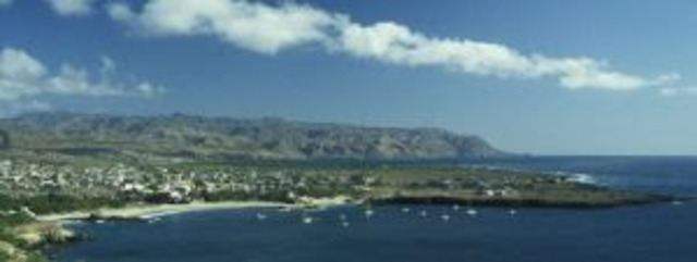 Descoberta das primeiras ilhas do arquipélago de Cabo Verde pelo navegador Luís Cadamosto, um veneziano ao serviço do Infante