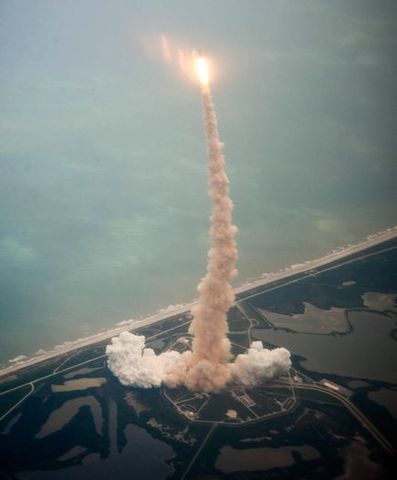 First manned apolo mission