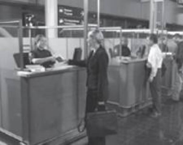 The interdepartamental partnership for Official-Language Communities is established