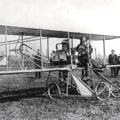 Timeline: the plane and his majesty
