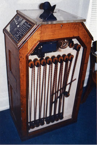 Thomas Edison builds Kinetoscope