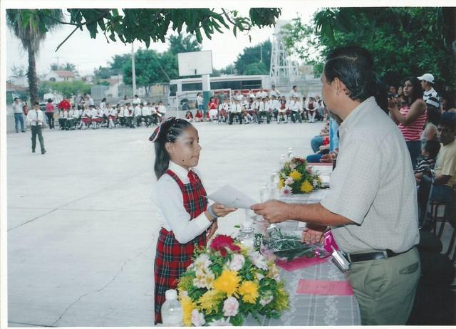 Graduada de la Primaria!