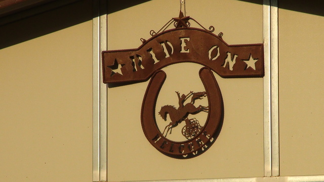 Ride On Therapuetic Riding Founded in San Fernando Valley