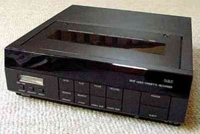 Videocassette recorder (VCR)
