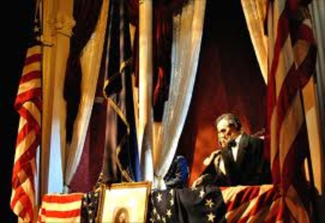 Todos le gusta el presidente Lincoln y prefería que no murió, pero John Wilkes Booth para asesinara él en Teatro de Ford.