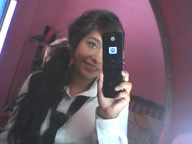 Falda larga, elegantes y uniformados diario esos somos los FUTUROS MAESTROS.