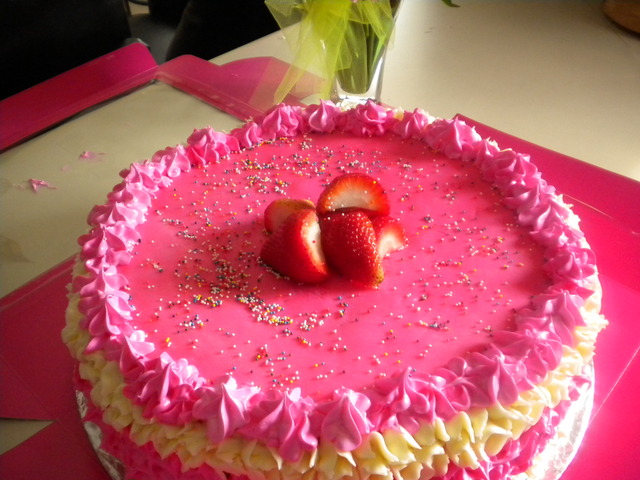 My sister birthday cake!