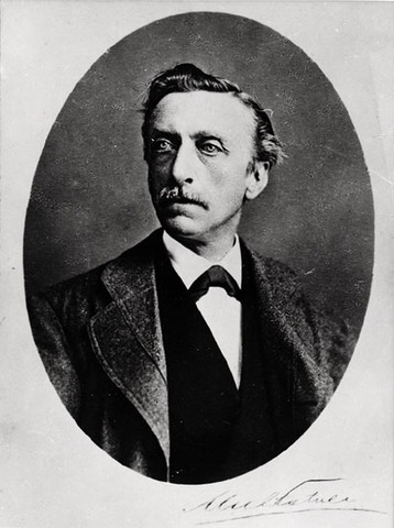 Multatilu schrijft een boek genaamd Max Havelaar