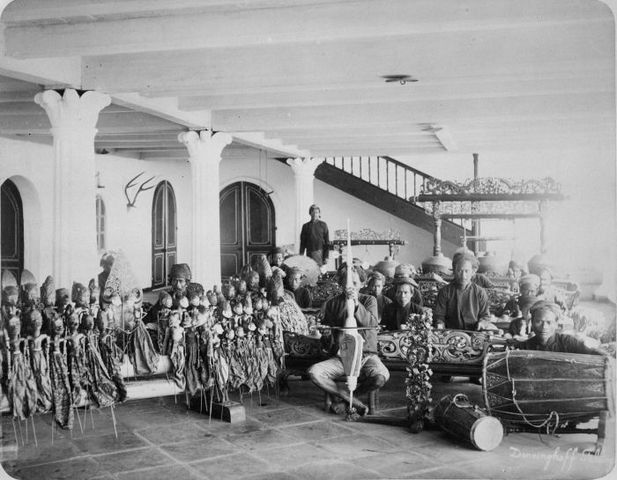 Er kwamen grote groepen Europeanen naar Nederlands-Indië