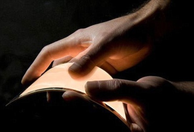 O FUTURO JÁ TEM NOME:  AMOLED