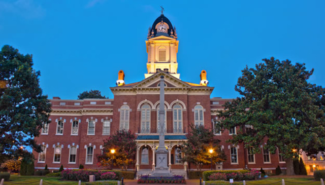 North Carolina breaks away