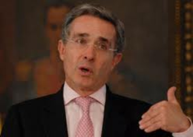 El presidente : ALVARO URIBE VELEZ