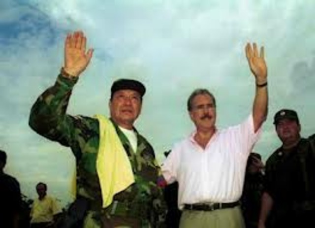 LAS FARC PARAN DIALOGO DE PAZ