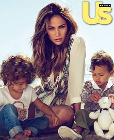 Gives Birth to Twins