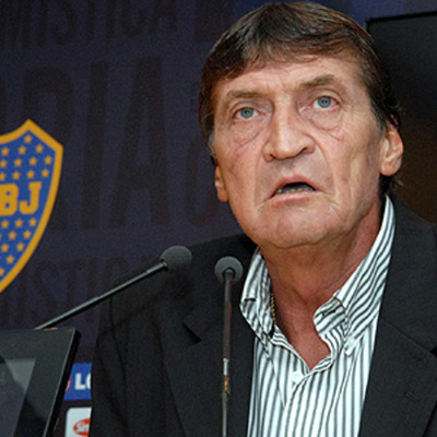 Timeline: Falcioni en la cuerda floja: su historia en Boca