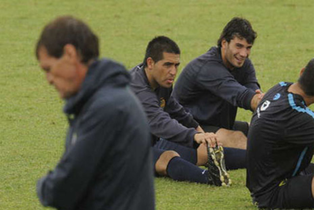 Falcioni no perdonó y borró a Javier García