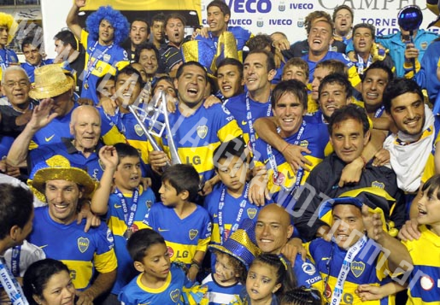 Campeón invicto en el apertura, Falcioni consigue respaldo