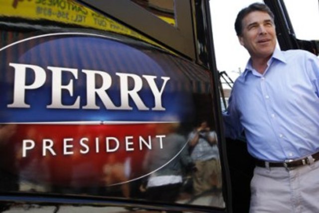 Politician declares candidacy