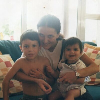 Timeline: Primer Cumple de MI Hermano En el que yo Estube