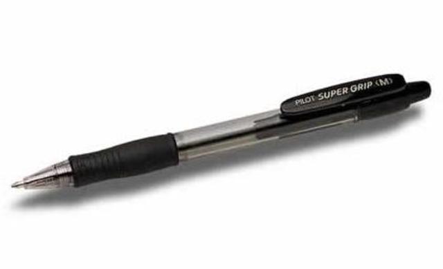 Mi primer uso del bolígrafo y lápices de colores.