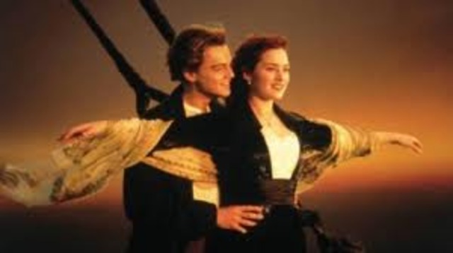 El Oscar de Mejor Película se otorga a "Titanic"
