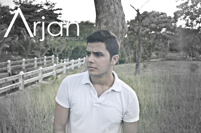 hoy en dia promocionando mi nuevo tema de estudio