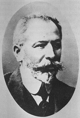 Родился в купеческой семье на Украине