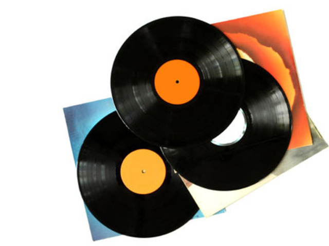 draws its Latin album