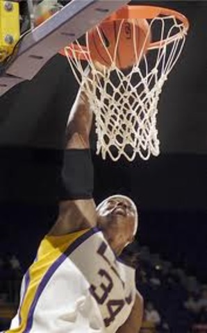 Georgeann Wells-Blackwell first to Dunk!