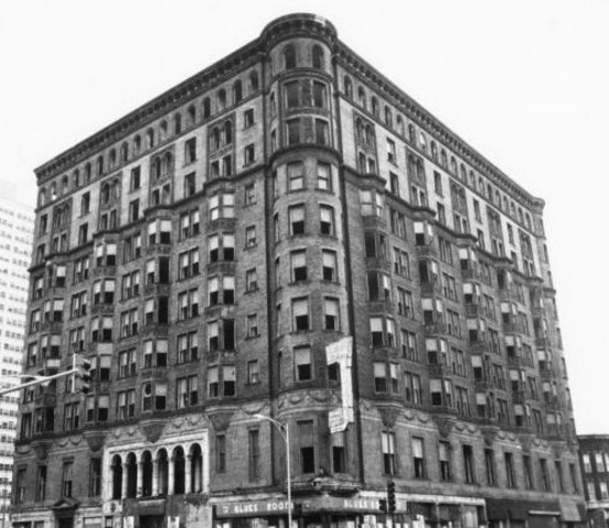 Establishes Headquarters