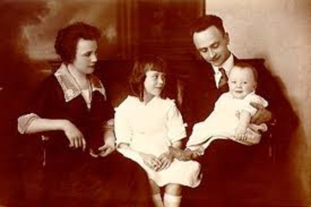 I was born, me Abigail Rose Benson