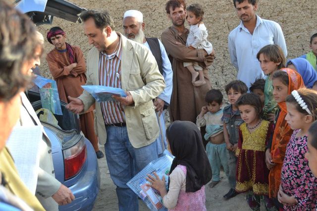 Entrega de material escolar
