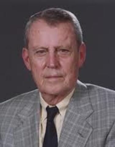 Thomas Starzl performs the first human liver transplant