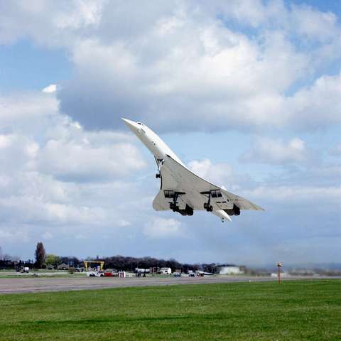 First flight of the last Concorde