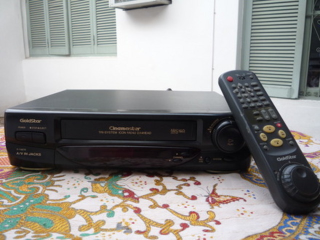 EL VÍDEO LLEGA A CASA