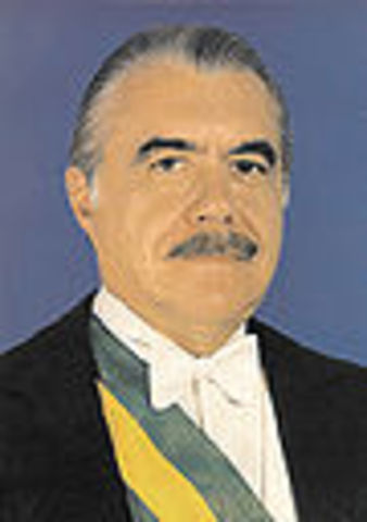 José Sarney