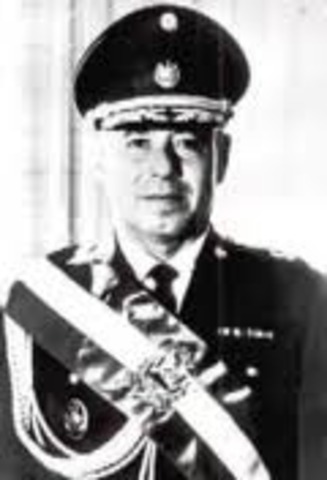Fidel Sanchez Hernandez (1967-1972)