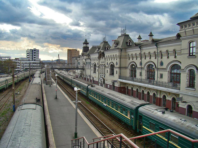 ЖД вокзал Во Владивостоке.