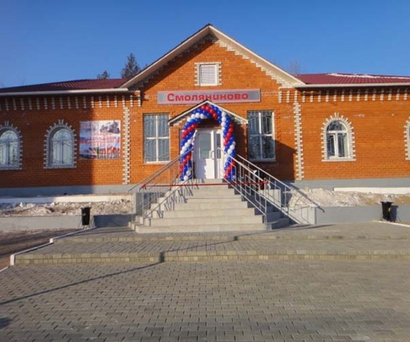 Состоялось официальное открытие нового пассажирского комплекса на станции Смоляниново. Строительство велось на протяжении 7 месяцев.