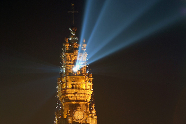 INICO DA CONSTRUÇÃO DA TORRE DOS CLÉRIGOS