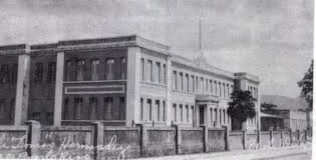 English increases in schools. The idea it was to convert it in the official language in Puerto Rican schools.