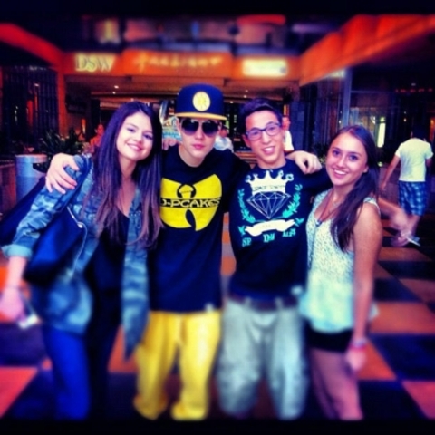 JUSTIN BIEBER CONCERT