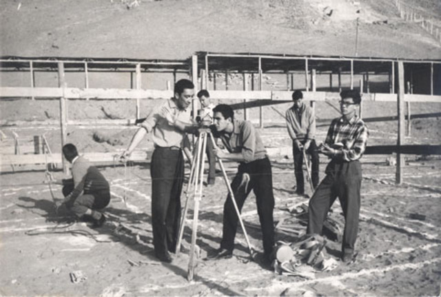 se forma un grupo de ingenieros para desir que su combeniencia no era la ingenieria militar