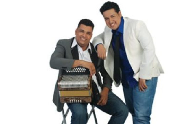 consolidates band with rolando ochoa