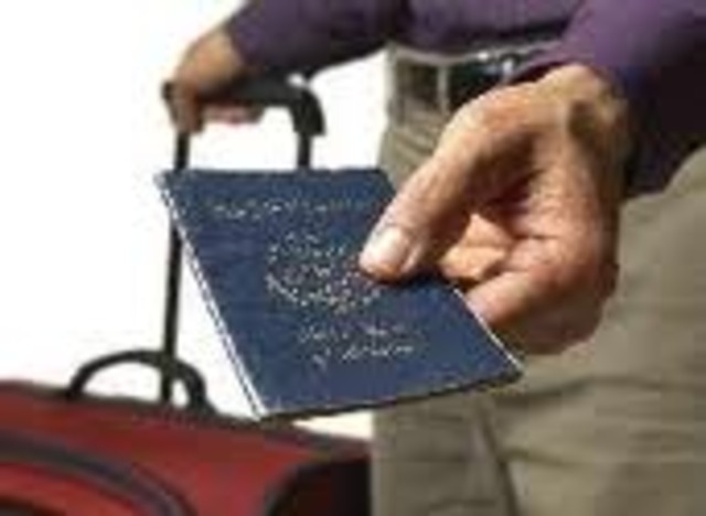 Continues the controversy Linguistics and politics