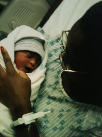 Nací en catorce de diciembre. Soy hija de Bridgette y Joe Nabors.