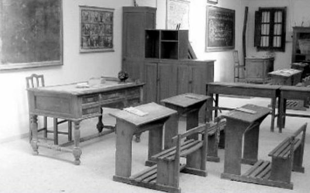 The Department of Public Instruction is created (1900-1902)